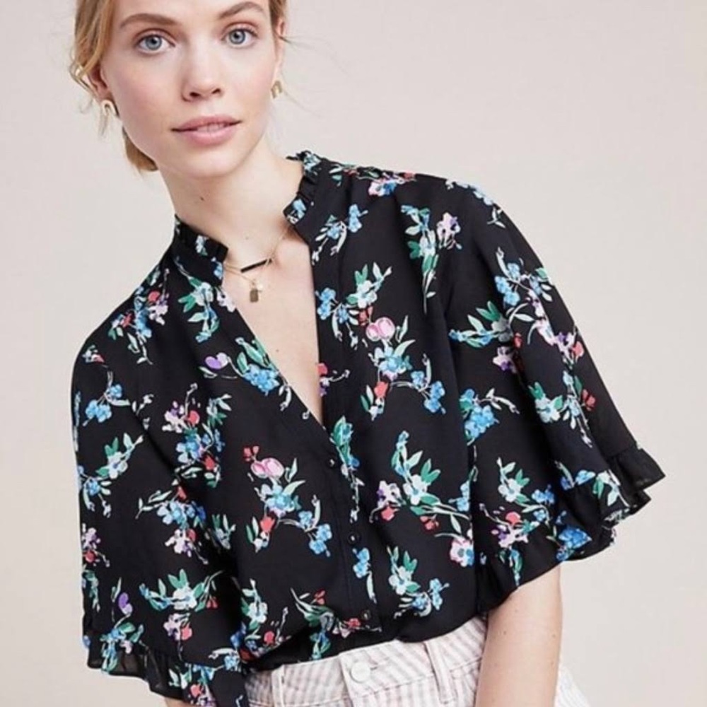 Anthropologie | Maeve Aveiro Flutter-Sleeved Button-down. Black with flowers.